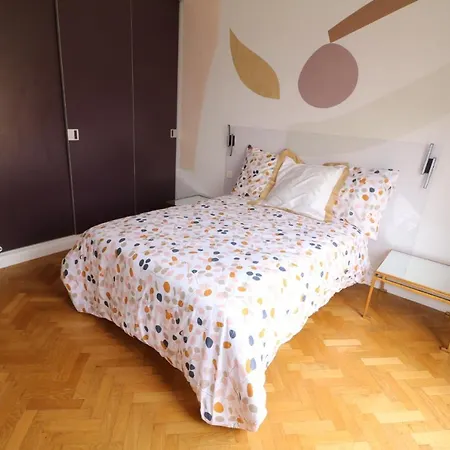 Beautiful 3 Bedroom. Direct Sea View. 401 Apartment