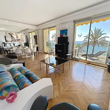 Daire Beautiful 3 Bedroom. Direct Sea View. 401 *