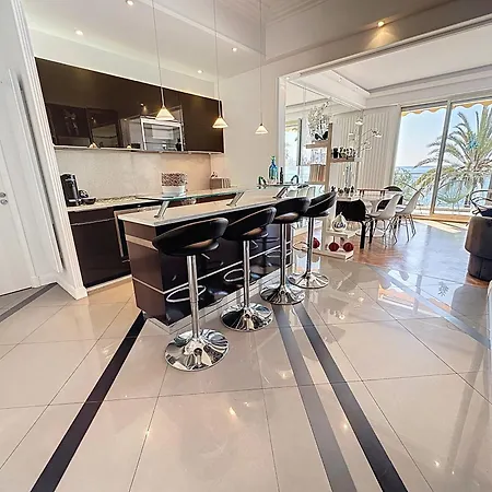 Beautiful 3 Bedroom. Direct Sea View. 401 Daire