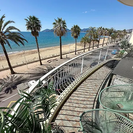 דירה Beautiful 3 Bedroom. Direct Sea View. 401 קאן