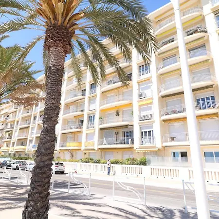 아파트 Beautiful 3 Bedroom. Direct Sea View. 401